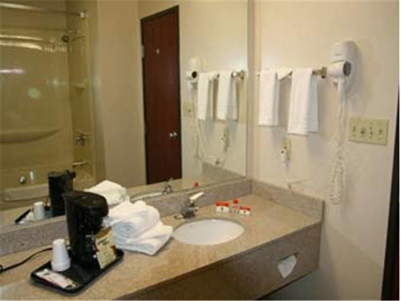 Super 8 By Wyndham Shepherdsville - Louisville South I65 Exterior foto